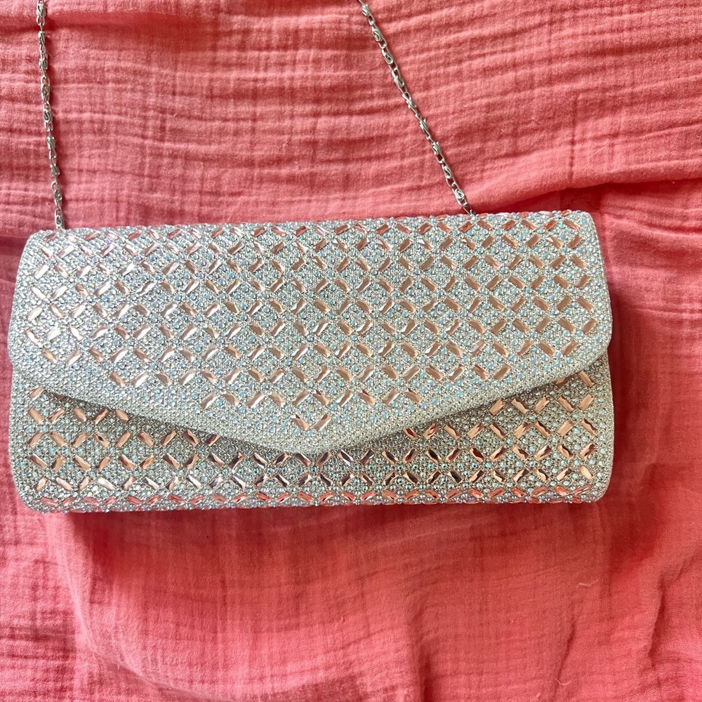Silver Diamond Pattern Clutch - image 2